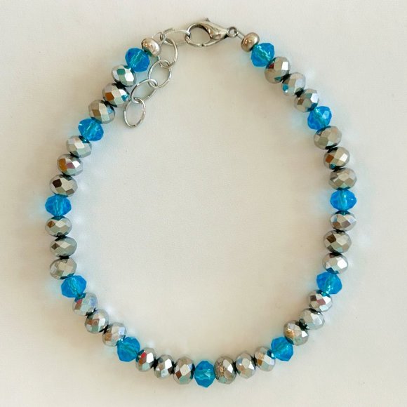 Aqua Blue & Silver Bead Bracelet - Picture 3 of 3